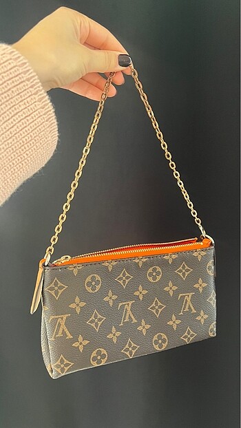 Louis Vuitton Turuncu Detaylı Çanta