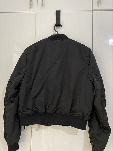 l Beden PULL&BEAR BOMBER CEKET