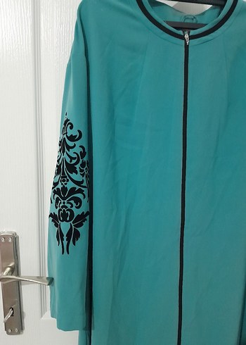 Turkuaz Renk Desenli Ferace - Görsel 2
