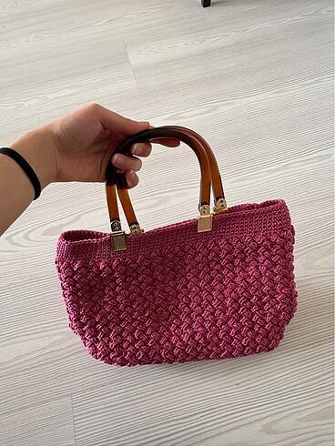 Pembe el yapımı çanta