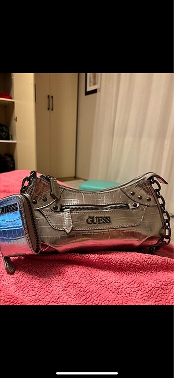 Beden Guess silver canta