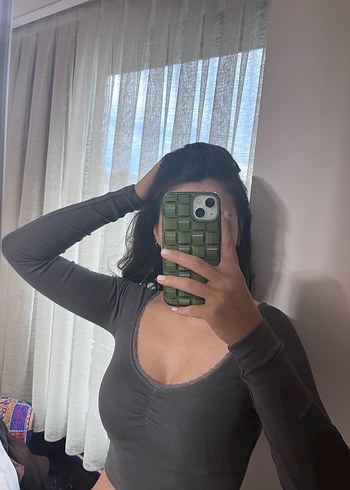 Bershka gri crop penye üst