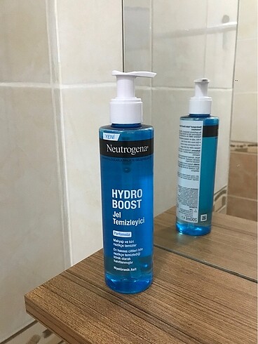 Neutrogena yüz temizleme jeli