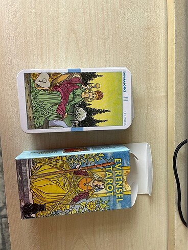 Evrensel Tarot Kartları