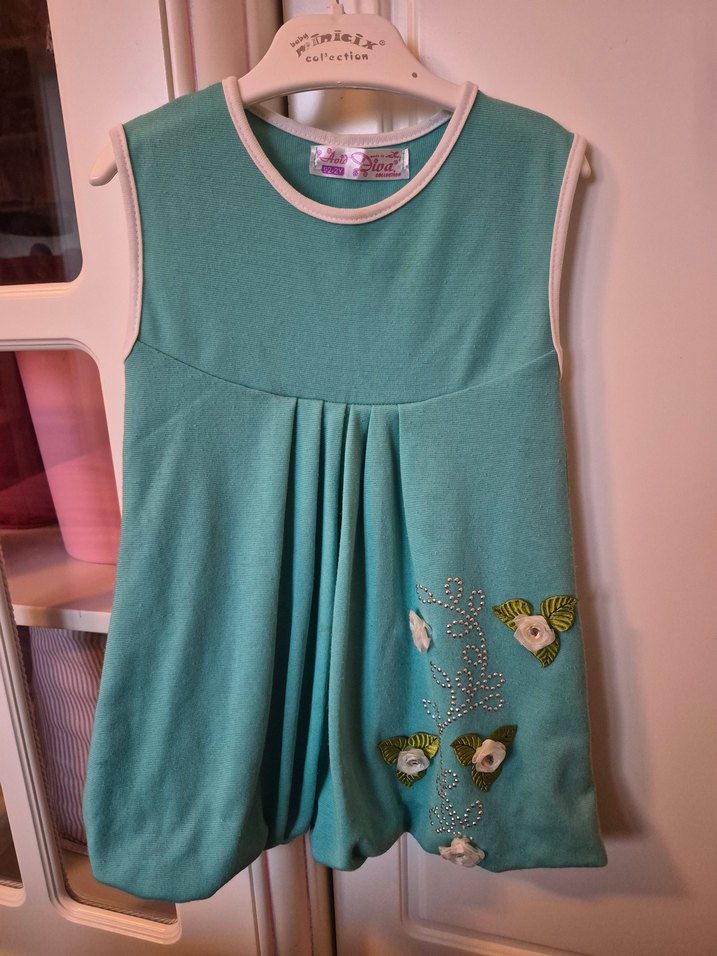 Turkuaz Nakışlı Kolsuz Kız Elbisesi - Görsel 2
