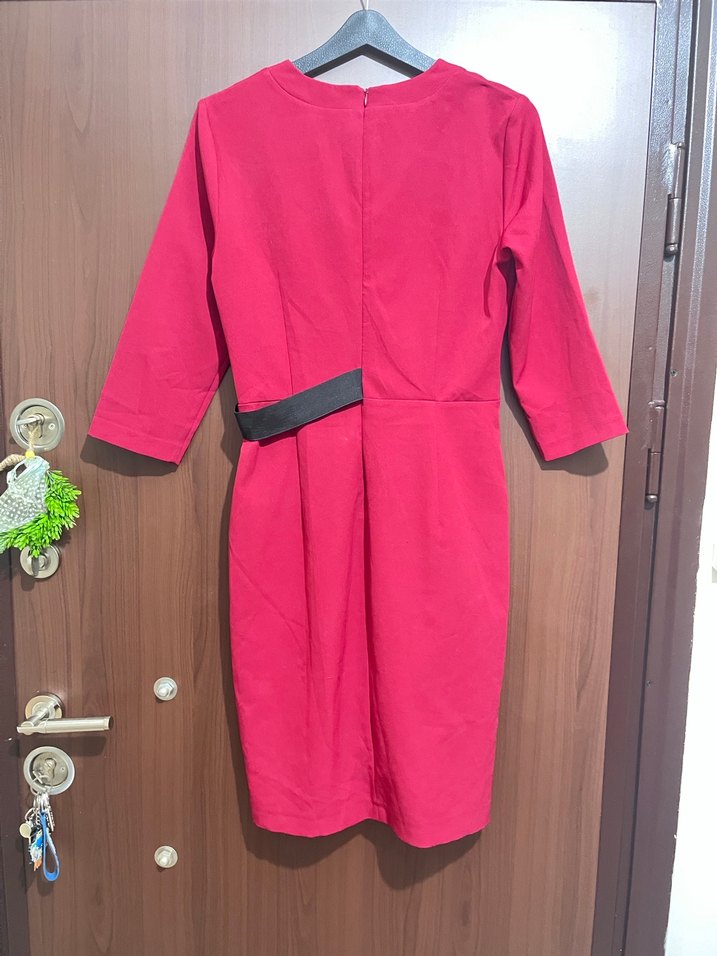 Bordo V Yaka Kemerli Mini Kalem Elbise - Görsel 3