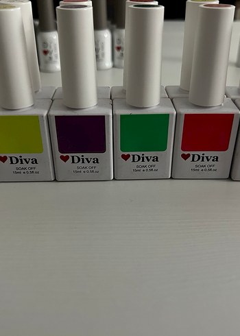 Çok Renkli Hafif Oje Seti. Neon renklerdir. - Görsel 3