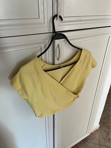 Kruvaze Yaka Crop