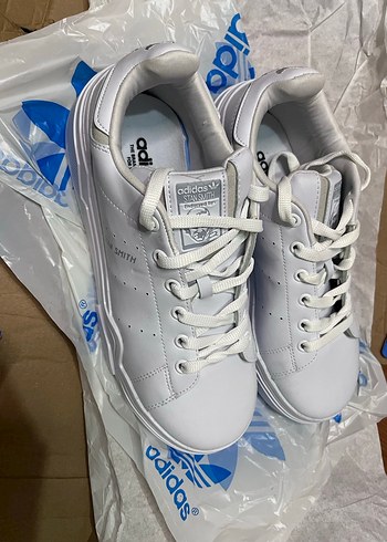 Beyaz Adidas Stan Smith Kadın Spor Ayakkabı - Görsel 4