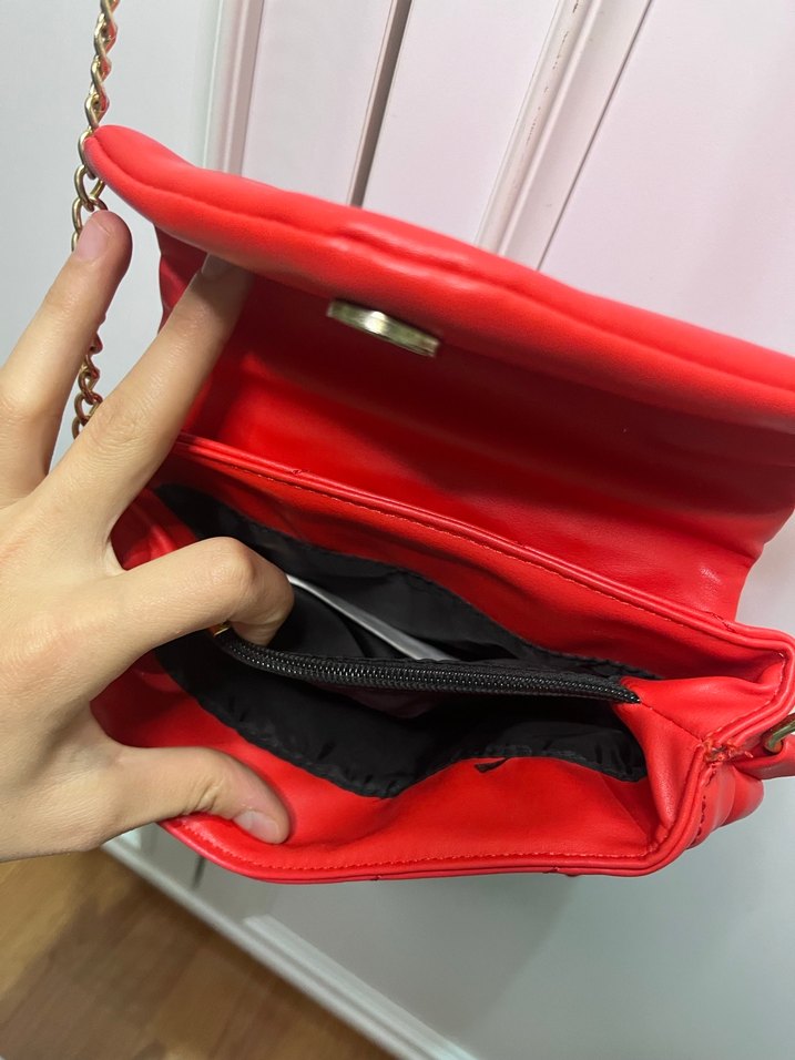 Zincir Detaylı Kırmızı Deri Kadın Çanta - Görsel 3