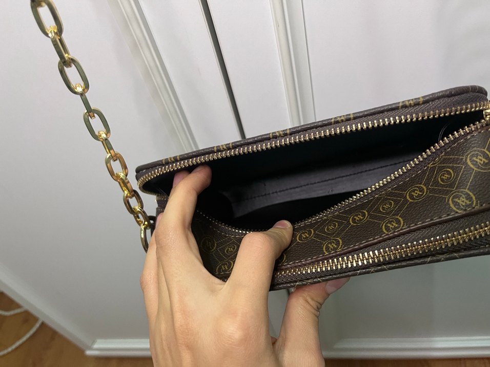 Zincir Detaylı Kahverengi Yılan Derisi Desenli Deri Çanta - Görsel 4