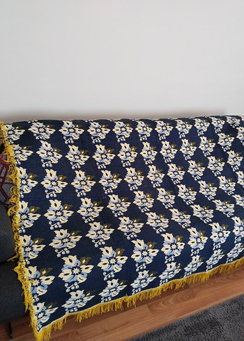 Koyu Mavi Çiçek Desenli Pike - Görsel 2