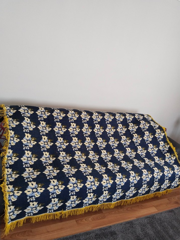 Koyu Mavi Çiçek Desenli Pike - Görsel 3