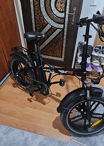 Beden Diger Siyah Üç Tekerlekli Bisiklet