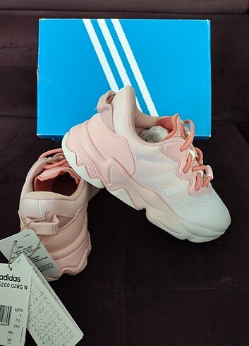 Orijinal Adidas