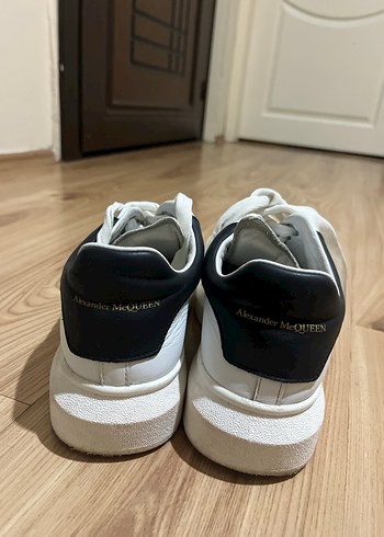 Alexander McQueen 41