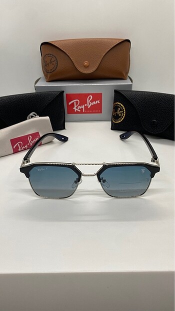 RAY BAN FERRARİ MAVİ CAM