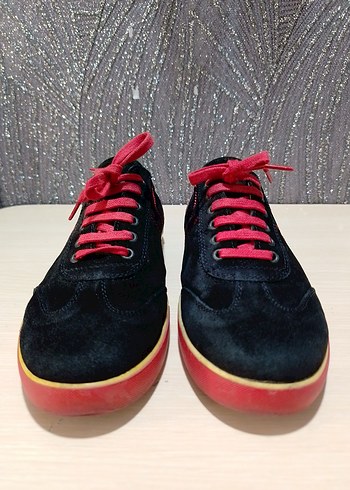Diğer Siyah Suet Sneaker Kirmizi Detayli Siklik