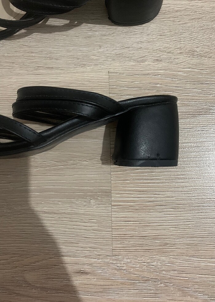 Topuklu Terlik - Görsel 3