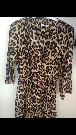 leoparlı elbise