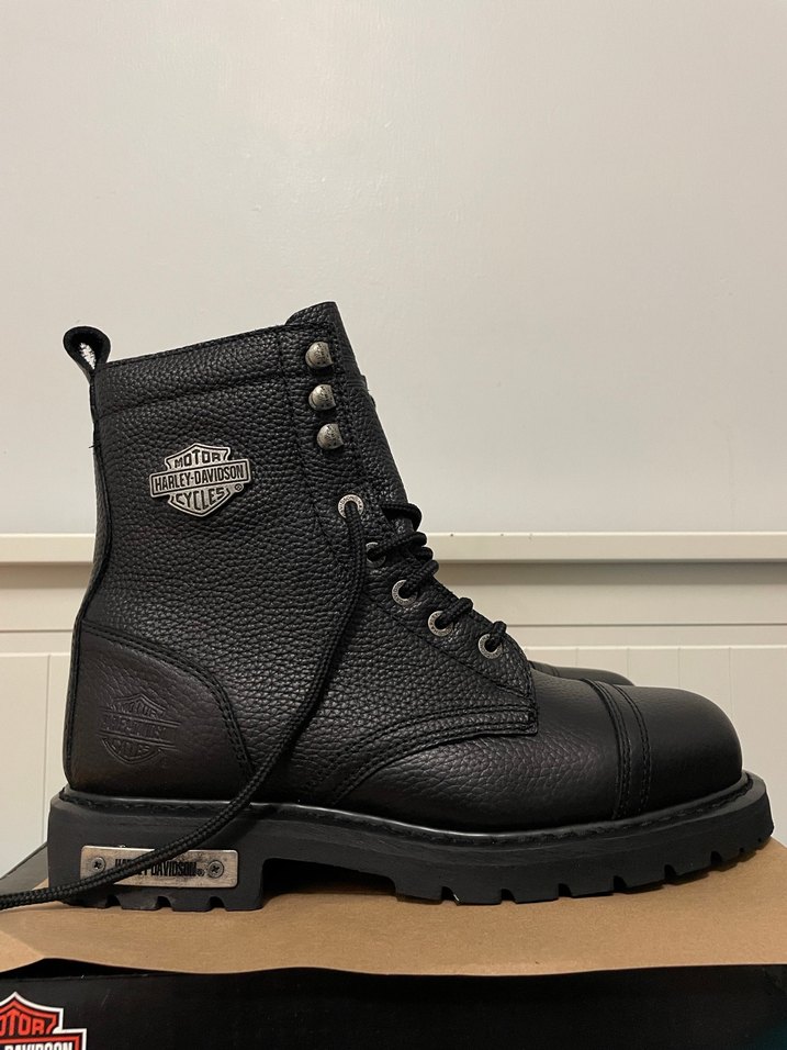 Harley-Davidson Siyah Erkek Biker Bot - Görsel 3