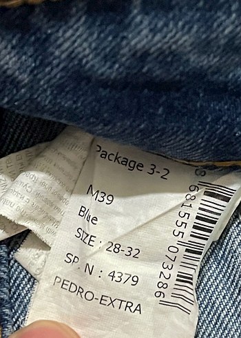 Pull Bear Erkek Mavi Yırtmaçlı Jean - Görsel 3