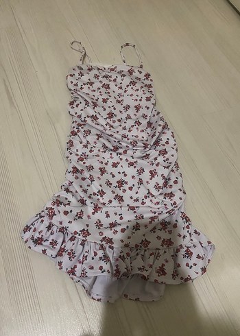 Çiçek Desenli Straplez Mini Elbise - Görsel 2