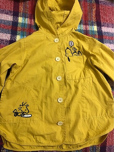 Zara kids peanuts yağmurluk