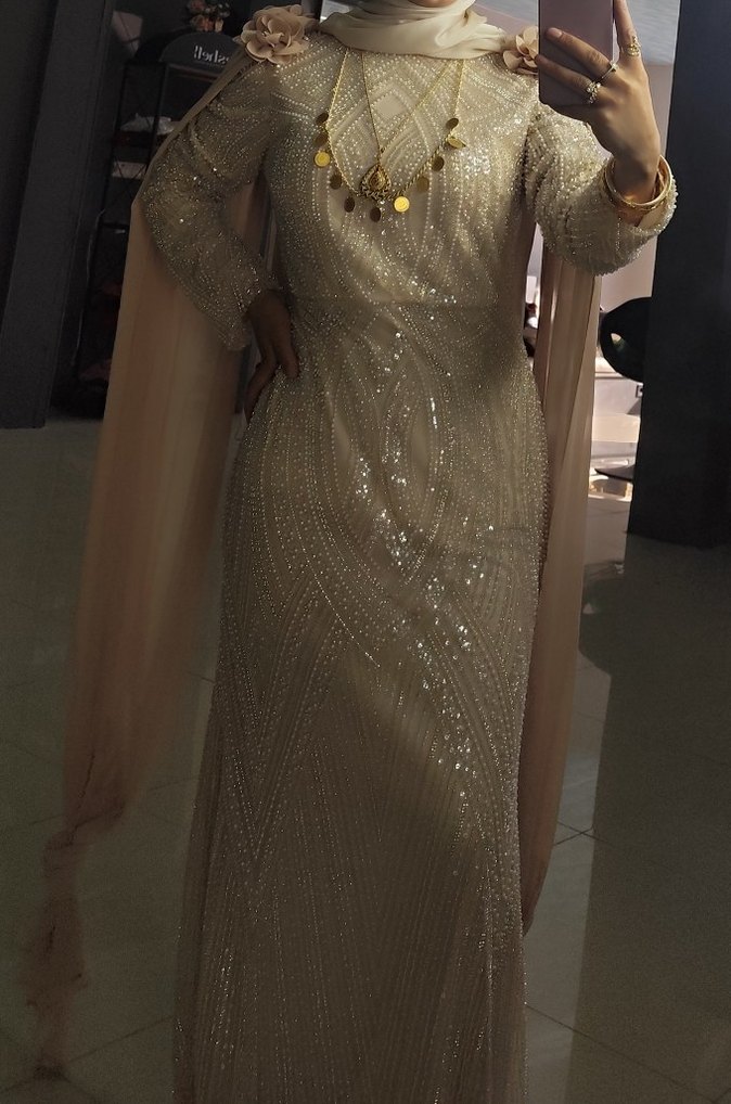 Boncuk İşlemeli Uzun Kollu Bohem Altın Renkli Elbise - Görsel 4