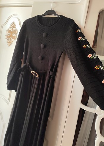 Düğmeli Siyah Uzun Triko Elbise - Görsel 2