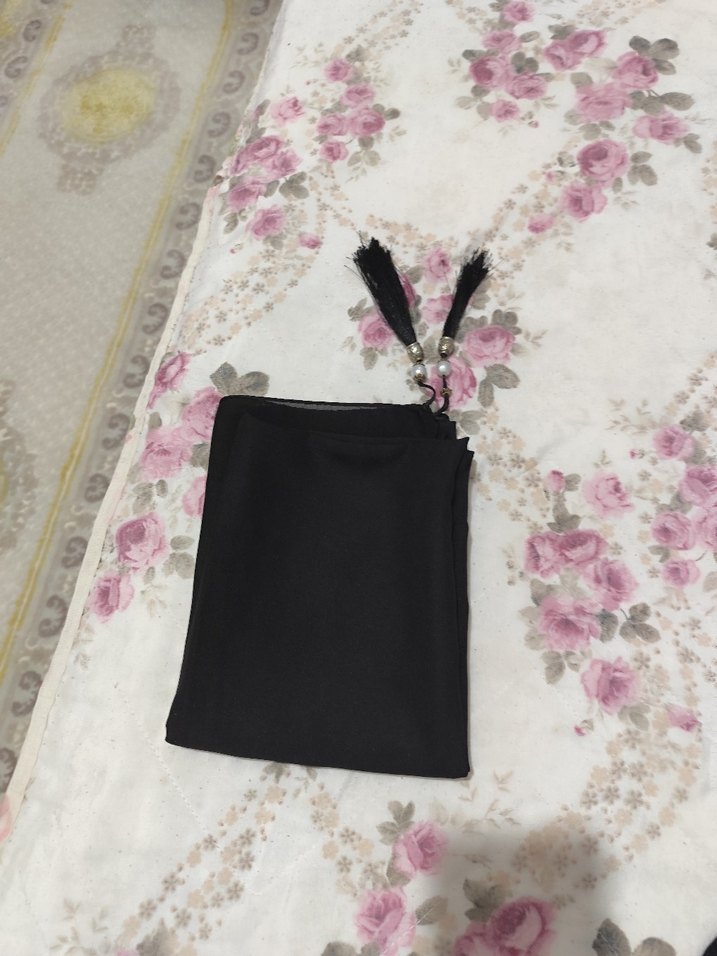 Kadın Bordo Piliseli Düz Kumaş Şal - Görsel 3