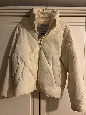 Bershka Mont