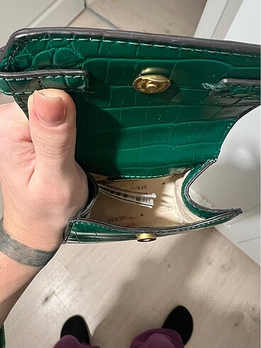  Beden yeşil Renk guess çanta