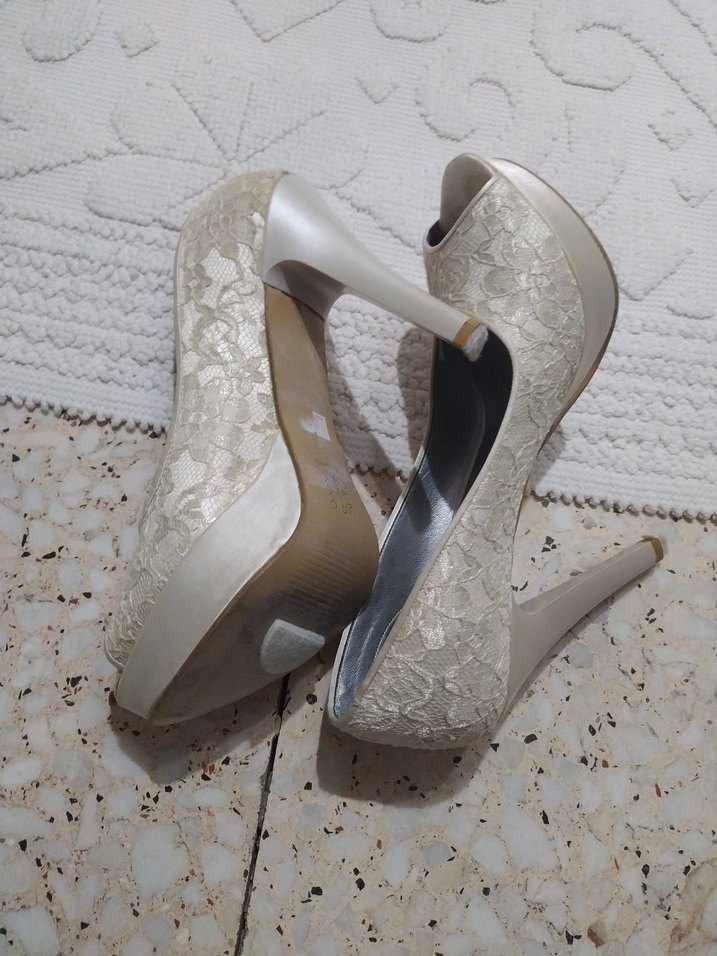 Dantel Detaylı Beyaz Platform Topuklu marcatelli - Görsel 5