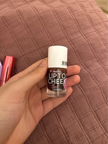 pastel tint