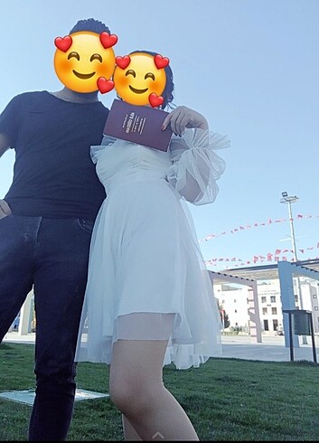 Diğer elbise bi kere giydim