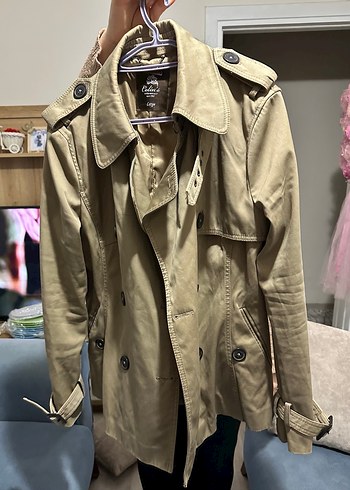 Bej Düğmeli Kadın Trençkot - Görsel 2