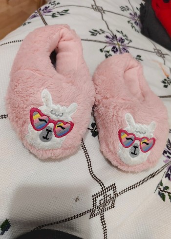 Pembe Nakışlı Kız Çocuk Peluş Terlik panduf 30 33 numaraya olur - Görsel 3
