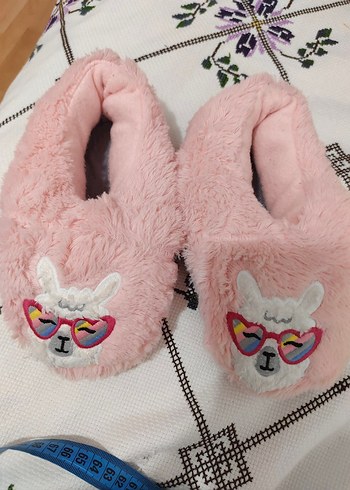 Pembe Nakışlı Kız Çocuk Peluş Terlik panduf 30 33 numaraya olur - Görsel 4