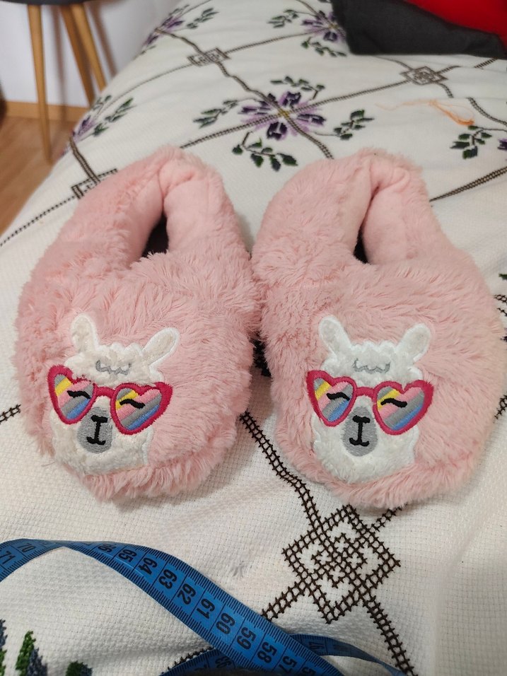 Pembe Nakışlı Kız Çocuk Peluş Terlik panduf 30 33 numaraya olur - Görsel 2