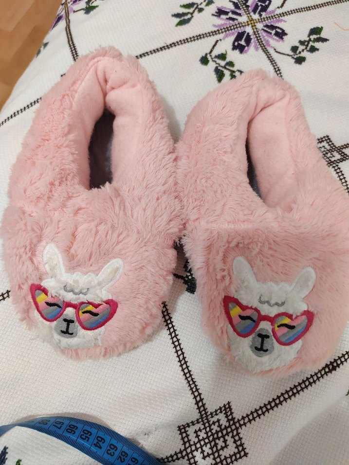 Pembe Nakışlı Kız Çocuk Peluş Terlik panduf 30 33 numaraya olur - Görsel 4