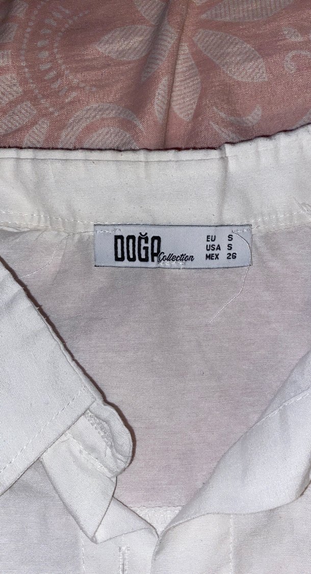 Beyaz Keten Düğmeli Kadın Gömlek - Görsel 2