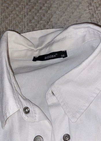 Düğmeli Beyaz Keten Kadın Gömlek - Görsel 2