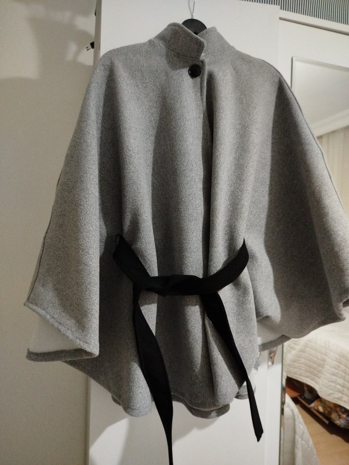 Gri Kuşaklı Kadın Panço - Görsel 3