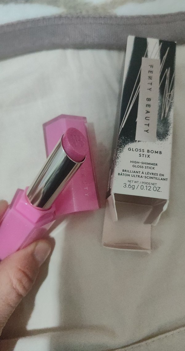 Fenty Beauty Pastel Pembe Parlak Dudak Parlatıcısı - Görsel 3