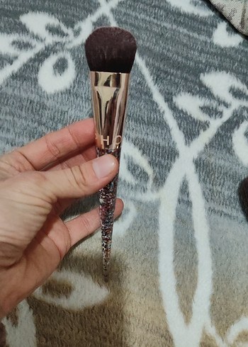 Parlak Saplı Çok Renkli Makyaj Fırçası fondöten fırçası - Görsel 3