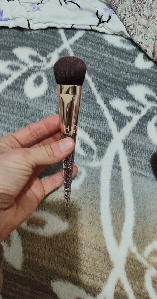 Parlak Saplı Çok Renkli Makyaj Fırçası fondöten fırçası - Görsel 3