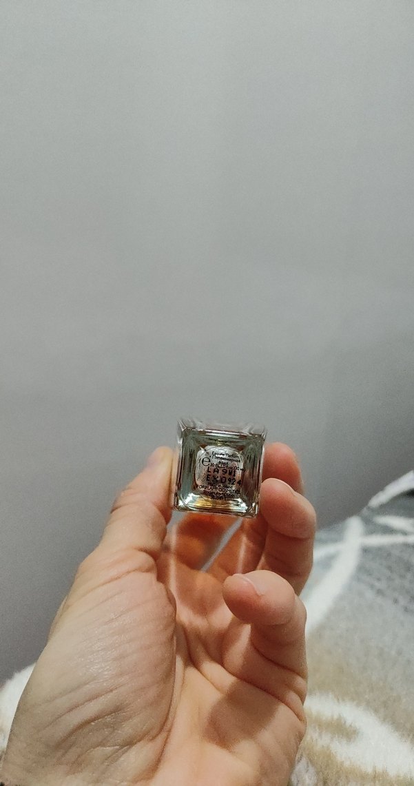 Giordani Gold Essenza Sensuale Parfüm vanilya ve beyaz cicekler - Görsel 3