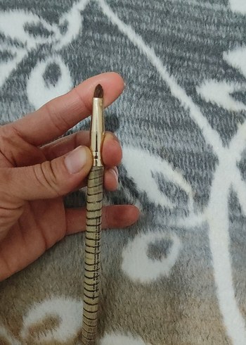 sim ve ışıltılı far oturtma uygulama fırçası - Görsel 8