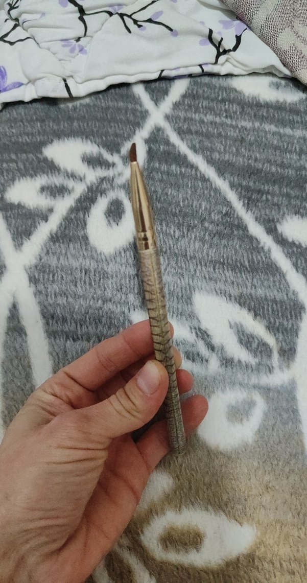 sim ve ışıltılı far oturtma uygulama fırçası - Görsel 3